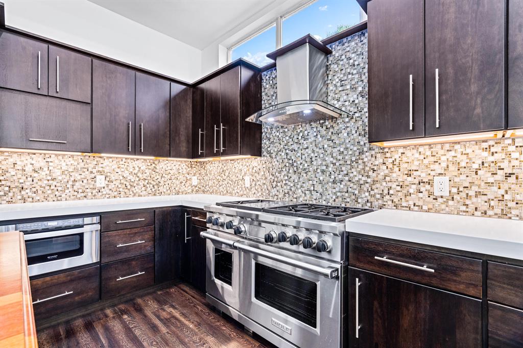 Admirals Cove - Residential