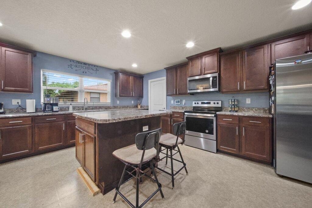 PORT ST LUCIE SECTION 13 - Residential