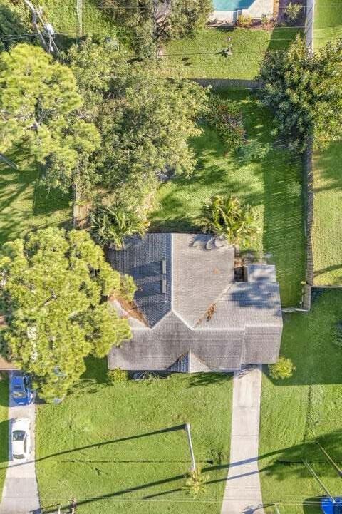 Photo of 132 SW Thornhill Dr, Port Saint Lucie, FL 34953 (MLS # R11059634)