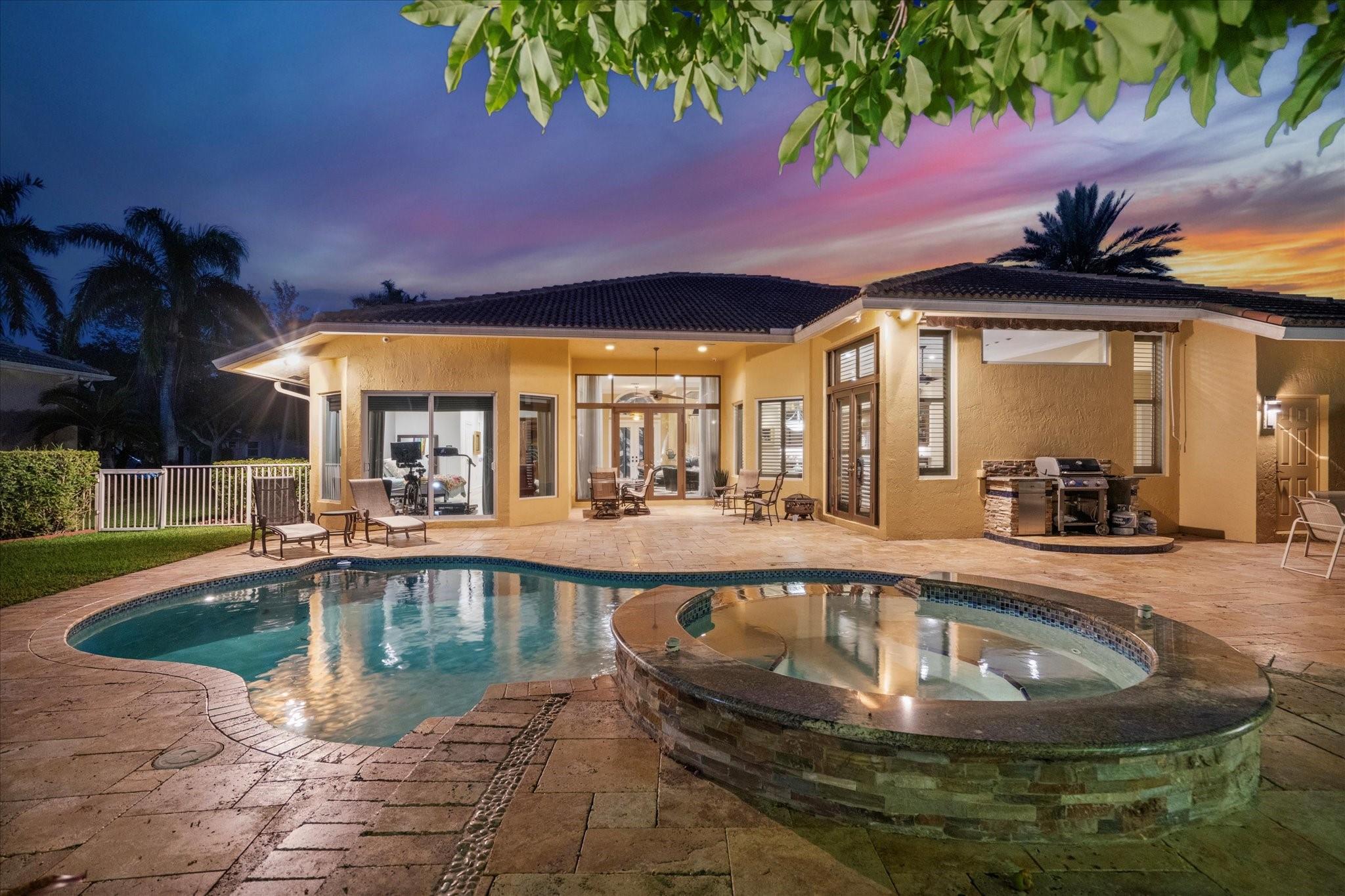 6783 NW 105th Ln, Parkland, FL, 33076/$1,299,900 2 6783 NW 105th Ln