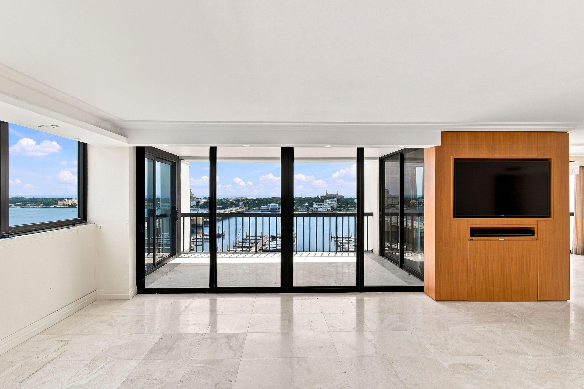 400 N FLAGLER Drive 1701