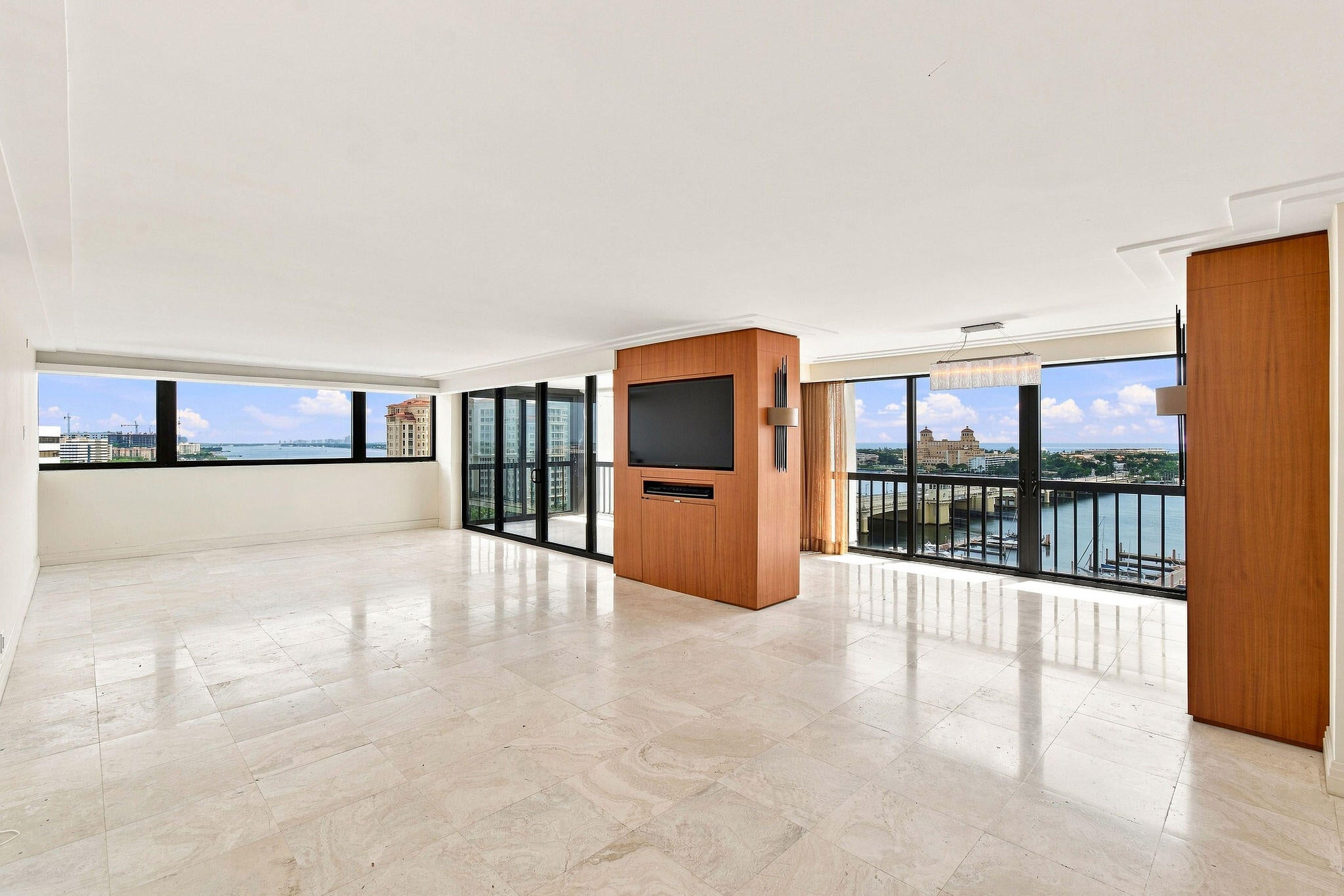 400 N FLAGLER Drive 1701