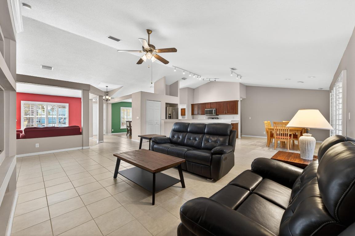 PORT ST LUCIE SECTION 21 - Residential