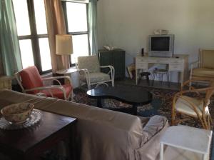 PALM BEACH SHORE ACRES - Residential Lease