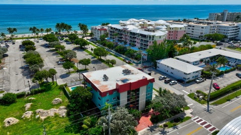 Tiny photo for 180 SE 20th Avenue #403, Deerfield Beach, FL 33441 (MLS # B26081824)