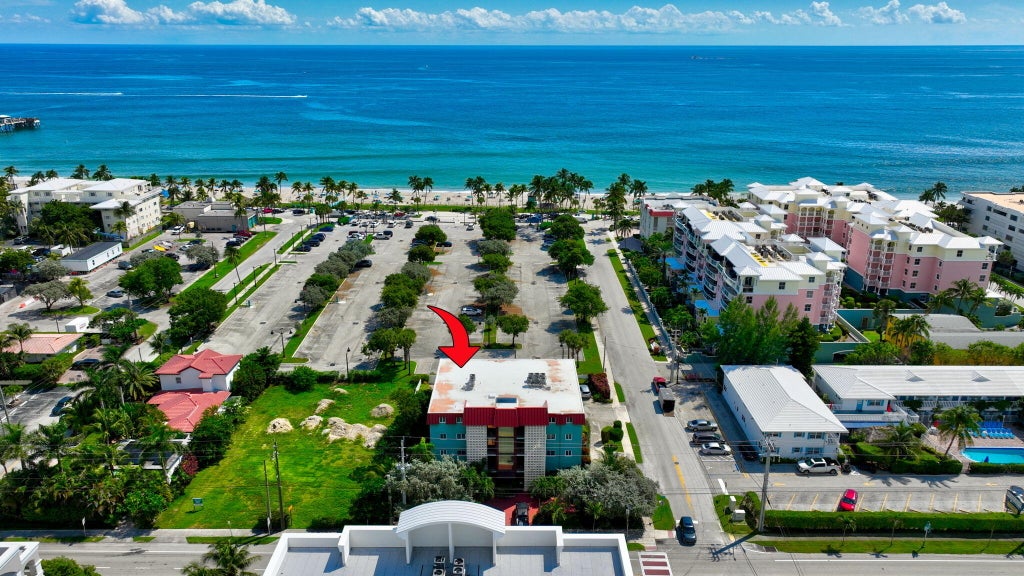 Photo of 180 SE 20th Avenue #403, Deerfield Beach, FL 33441 (MLS # B26081824)