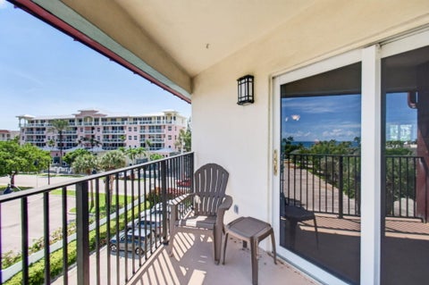 Tiny photo for 180 SE 20th Avenue #403, Deerfield Beach, FL 33441 (MLS # B26081824)