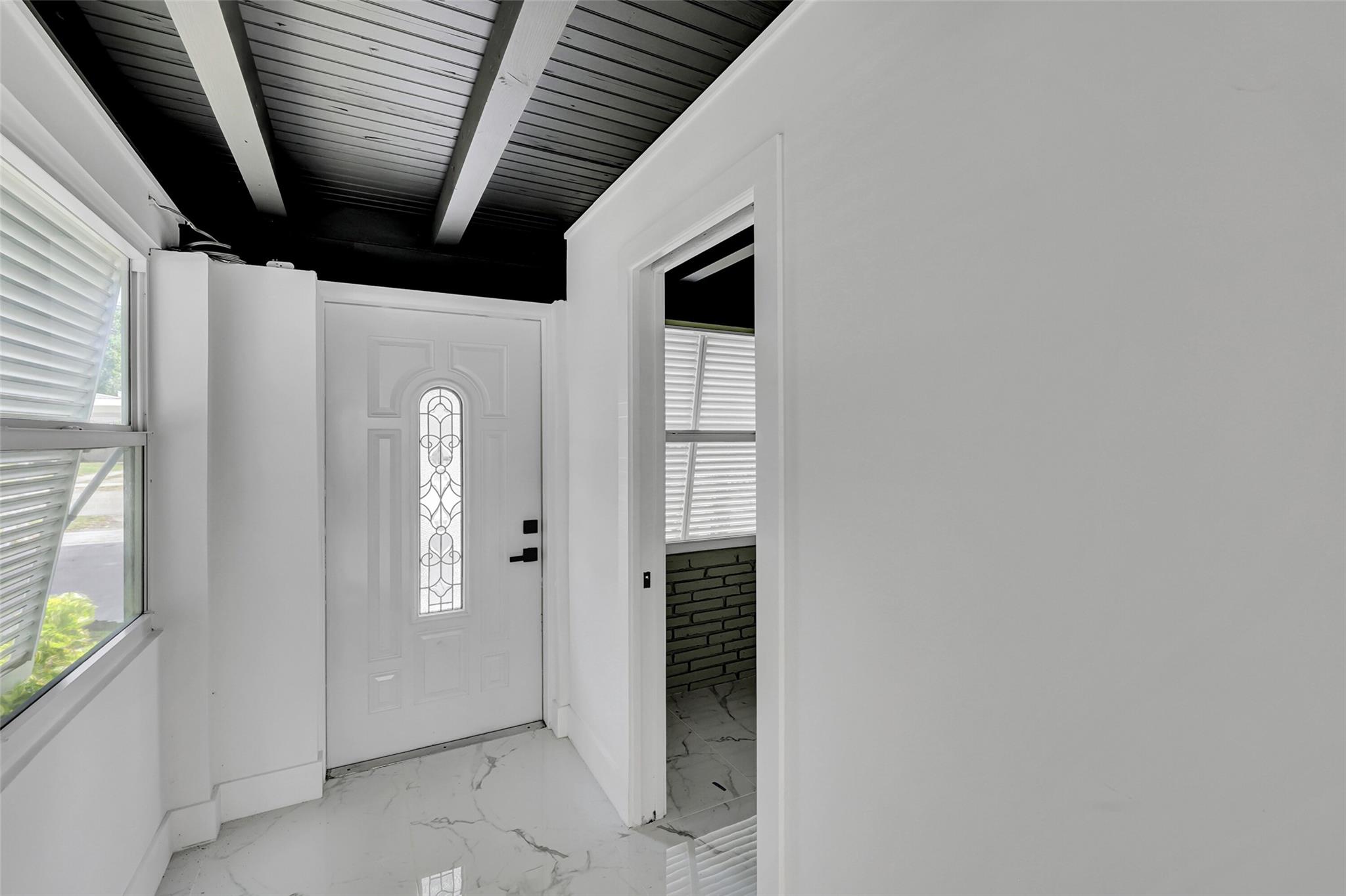 HOLLYWOOD TERRACE AMEN PL - Residential Lease