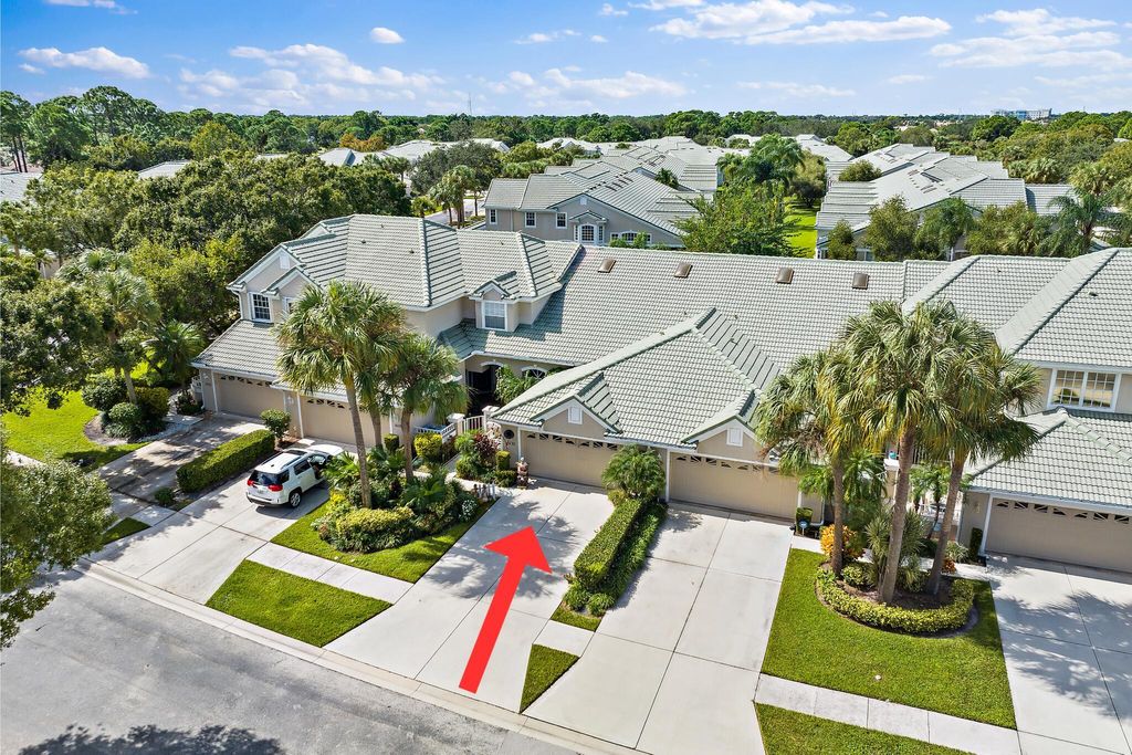 Photo of 1630 SW Harbour Isles Circle #87, Port Saint Lucie, FL 34986 (MLS # R10929270)