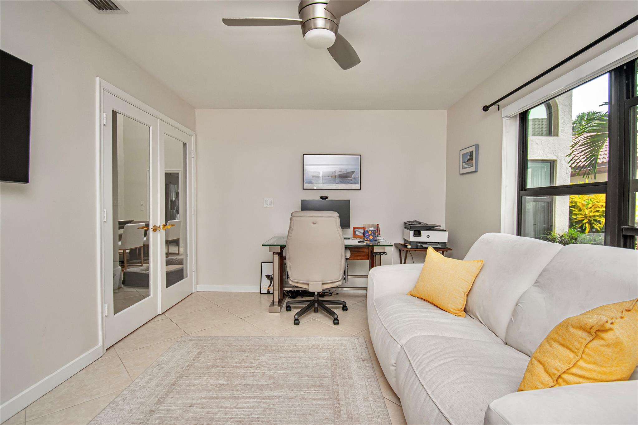 Town Place Club Villas - Residential