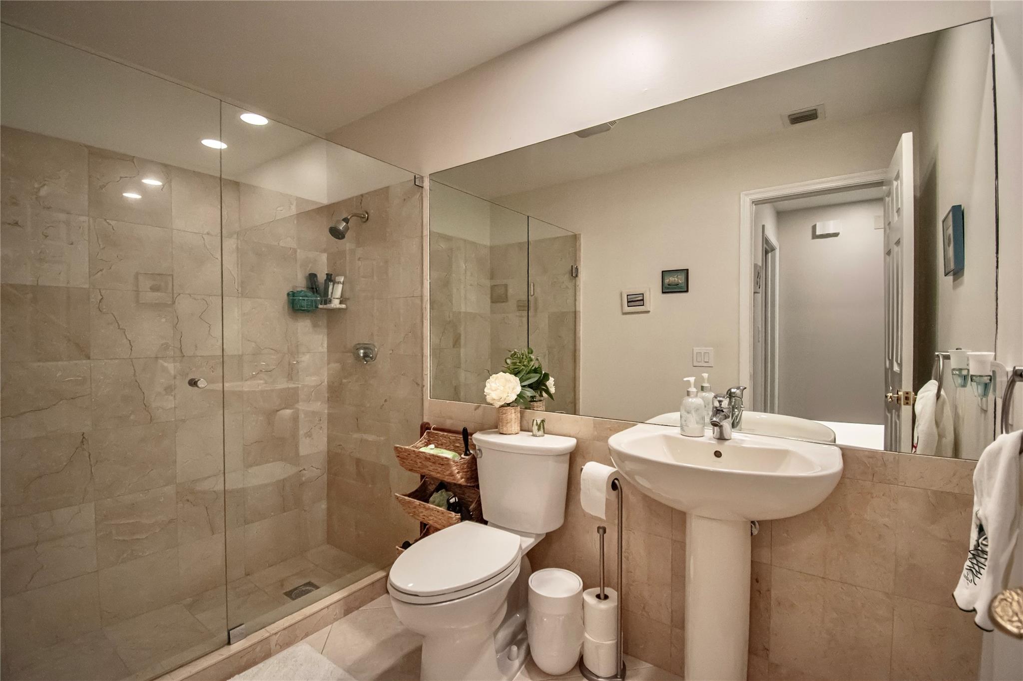 Town Place Club Villas - Residential