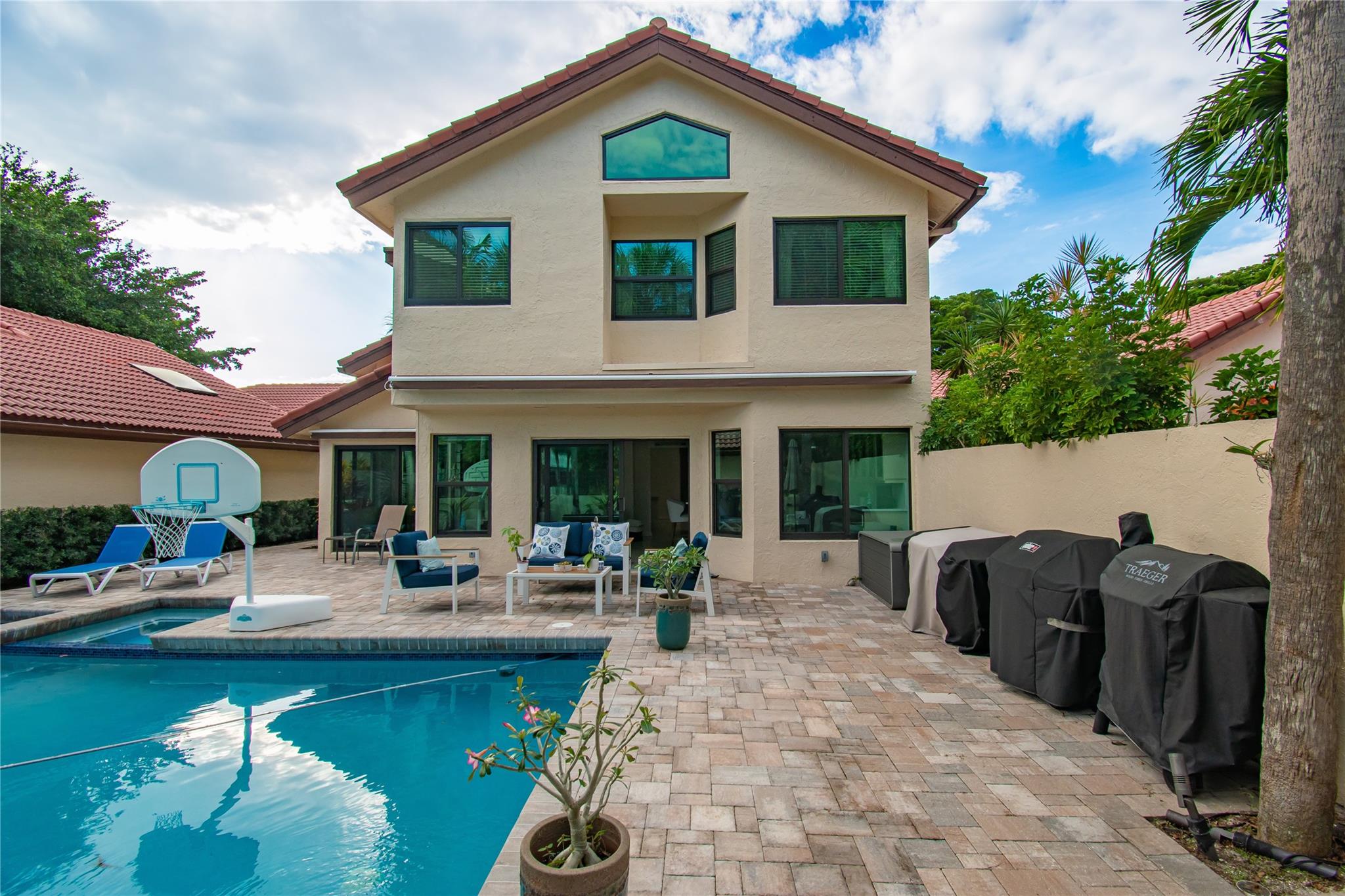 Town Place Club Villas - Residential