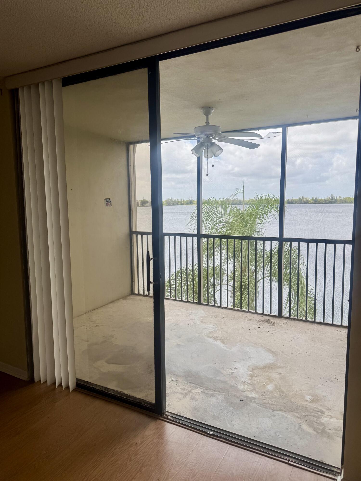 LAKE EMERALD CONDOMINIUM NO ONE - Residential