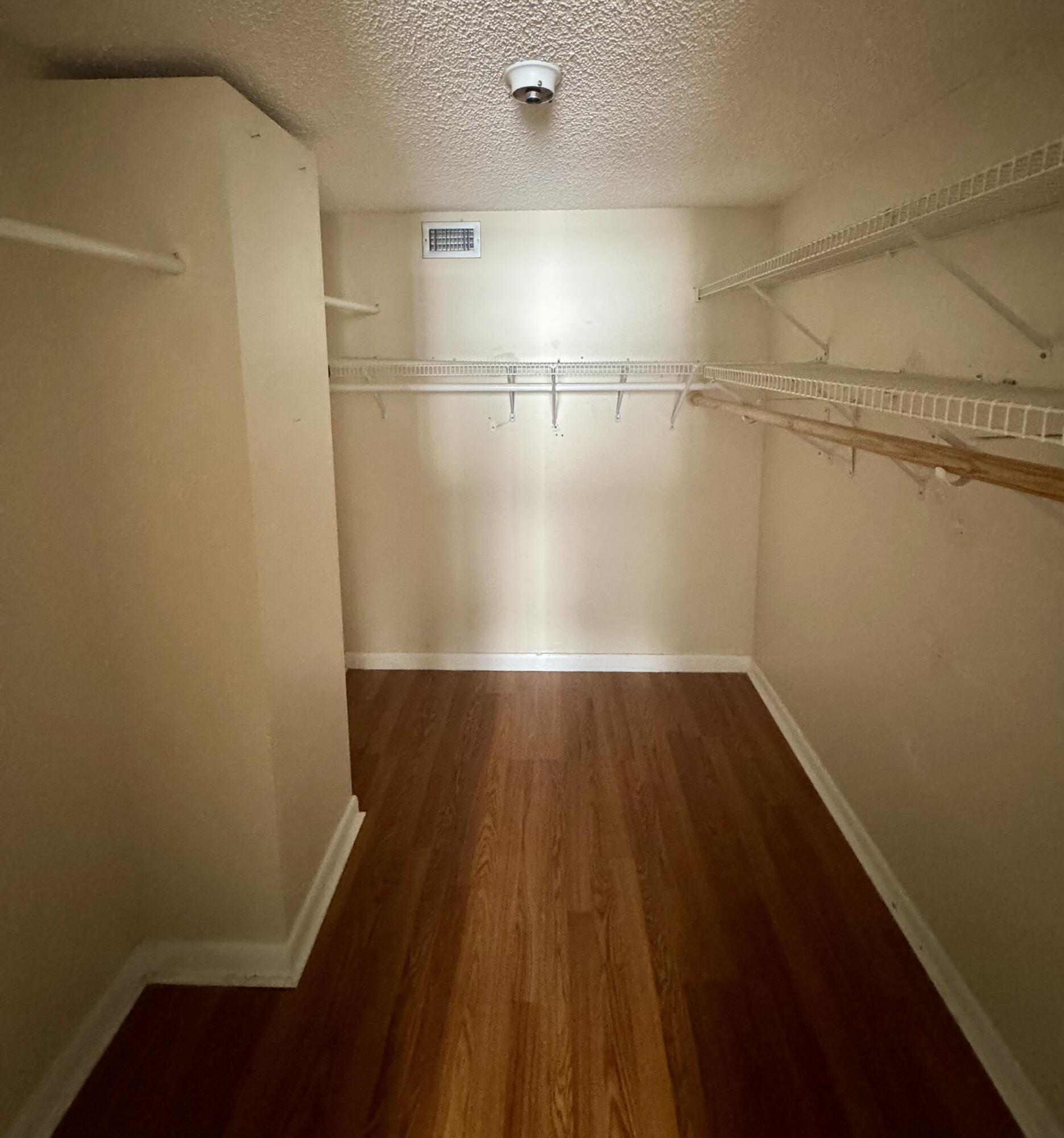 LAKE EMERALD CONDOMINIUM NO ONE - Residential