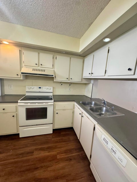 Tiny photo for 110 Lake Emerald Drive #404, Oakland Park, FL 33309 (MLS # B26014025)