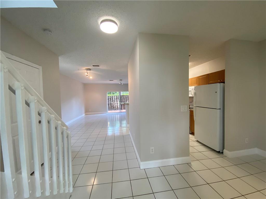 16045 EMERALD COVE RD 16045