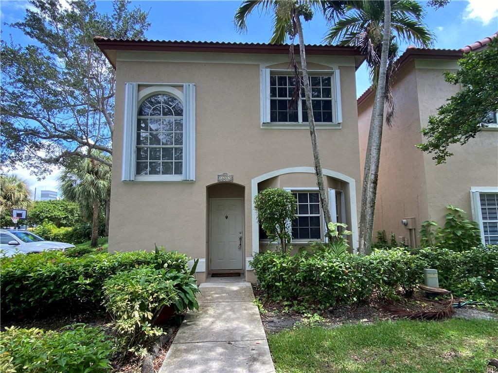 16045 EMERALD COVE RD 16045