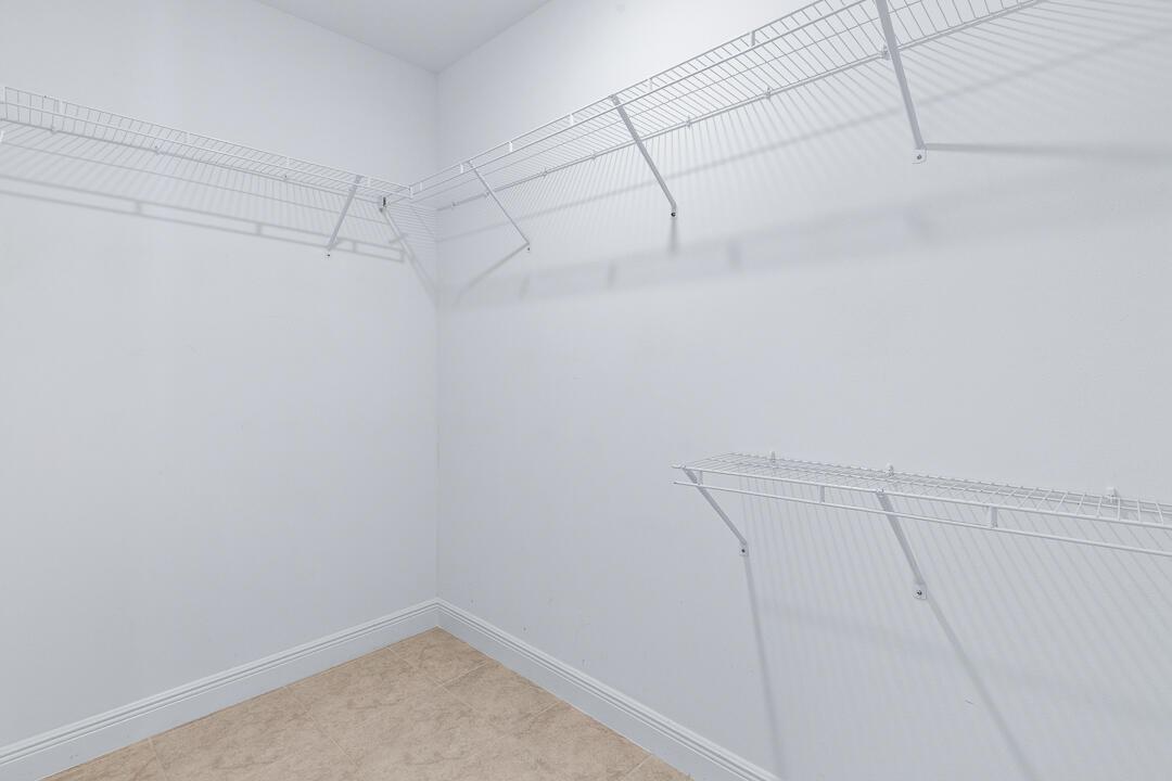 BELLA VISTA ISLES - Residential Lease