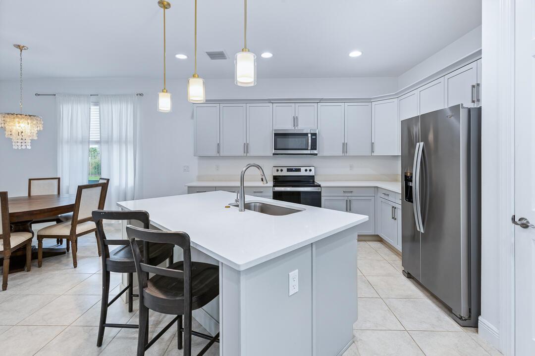 BELLA VISTA ISLES - Residential Lease