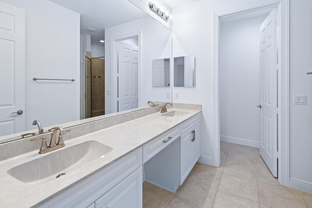 BELLA VISTA ISLES - Residential Lease