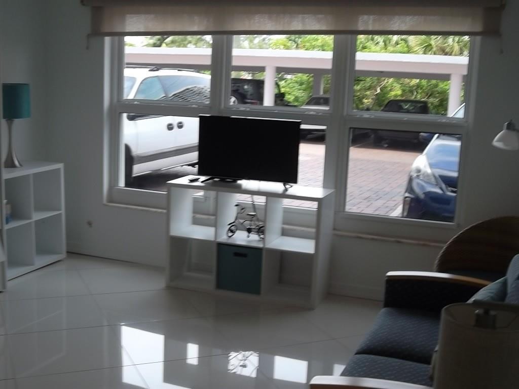 PARLIAMENT HOUSE - Residential