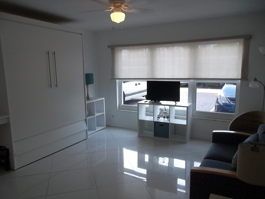 PARLIAMENT HOUSE - Residential