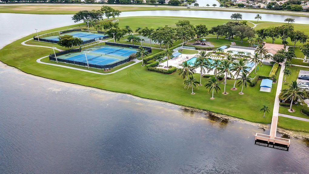 LAKE CHARLESTON - Residential Lease