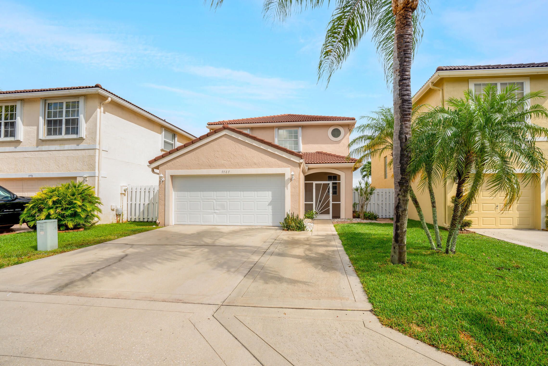 LAKE CHARLESTON - Residential Lease