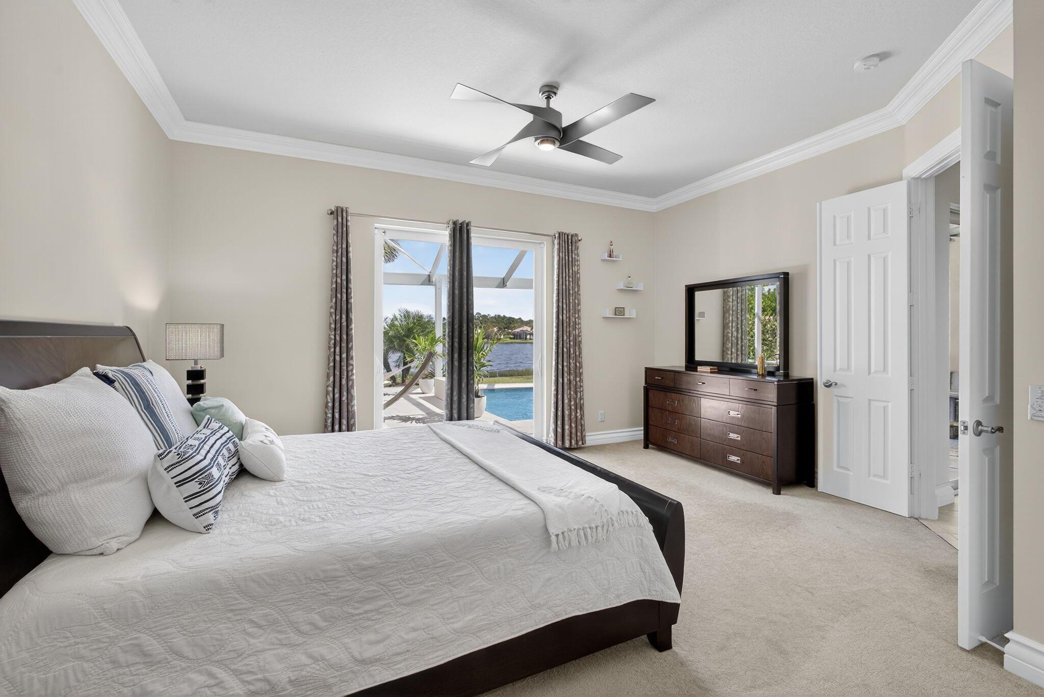 CARLETON OAKS - Residential