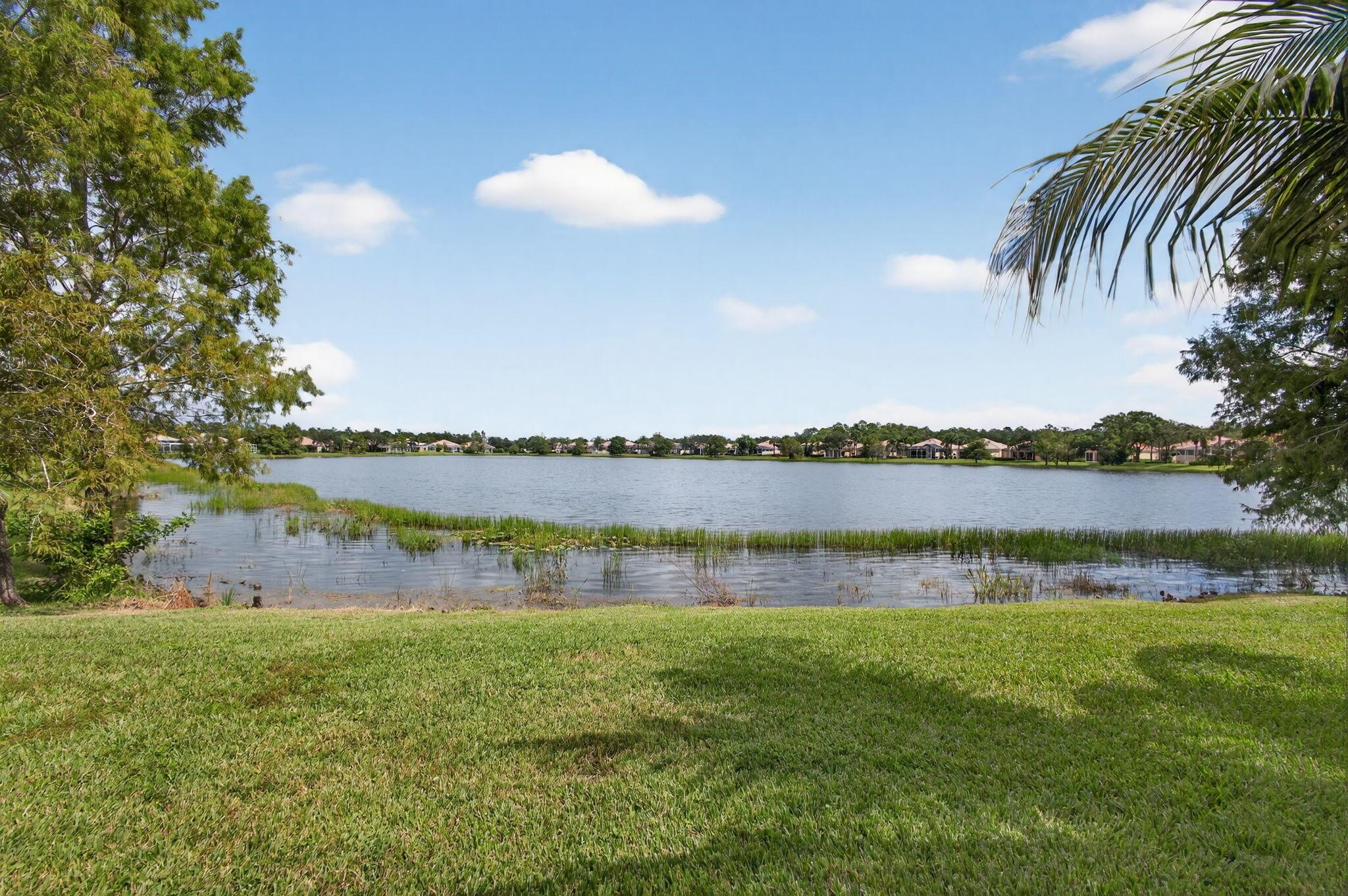 CARLETON OAKS - Residential