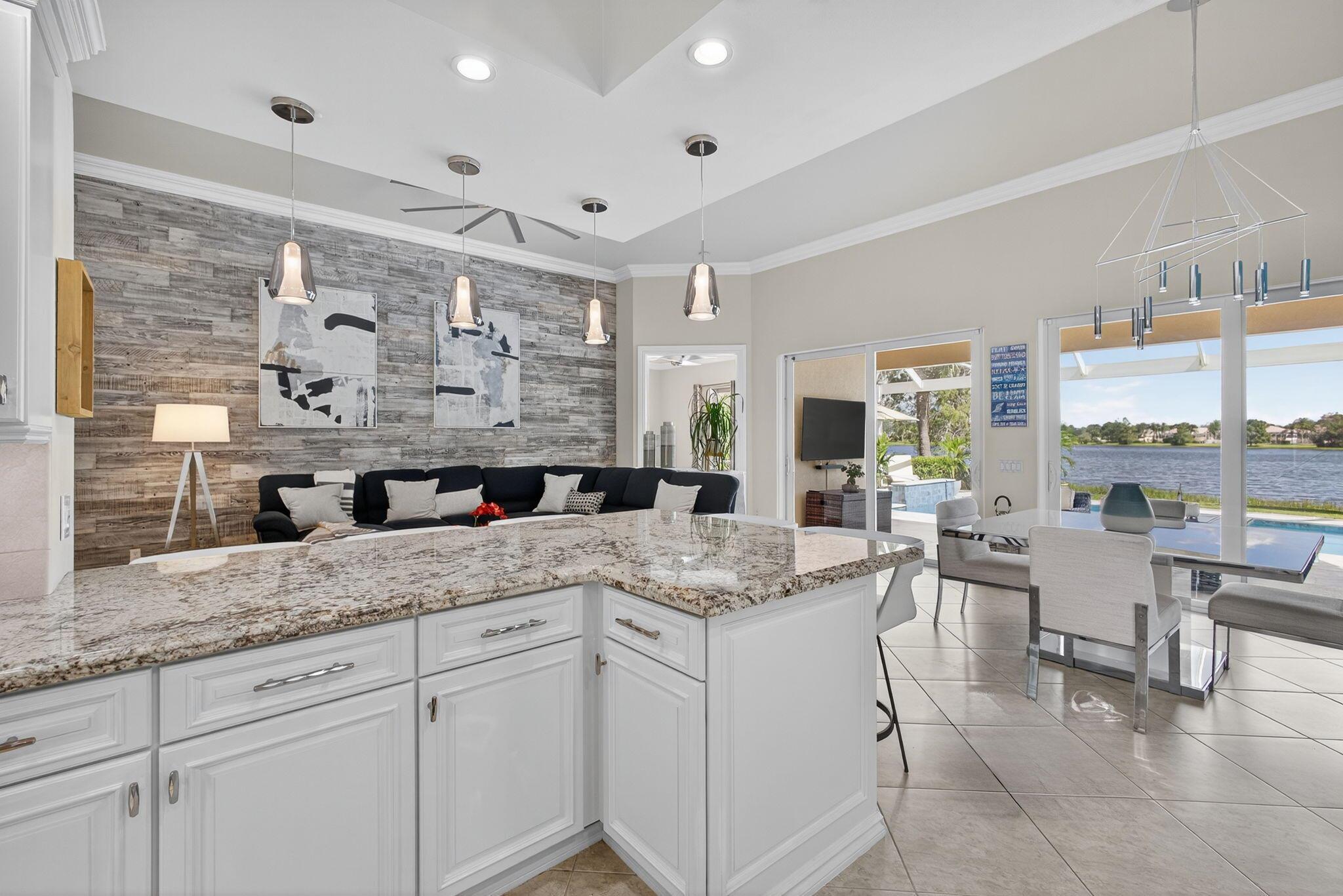 CARLETON OAKS - Residential