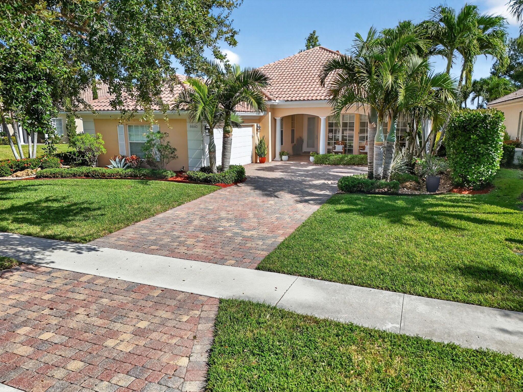 CARLETON OAKS - Residential