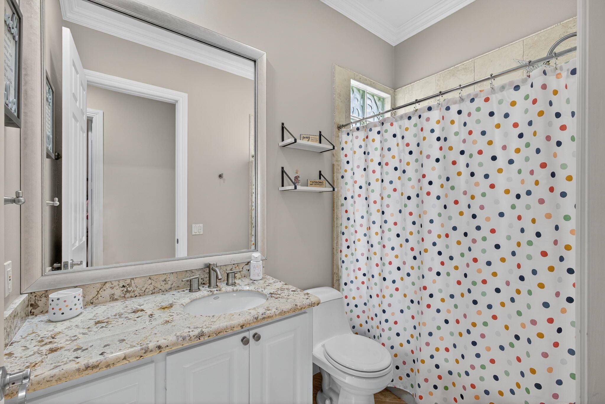 CARLETON OAKS - Residential