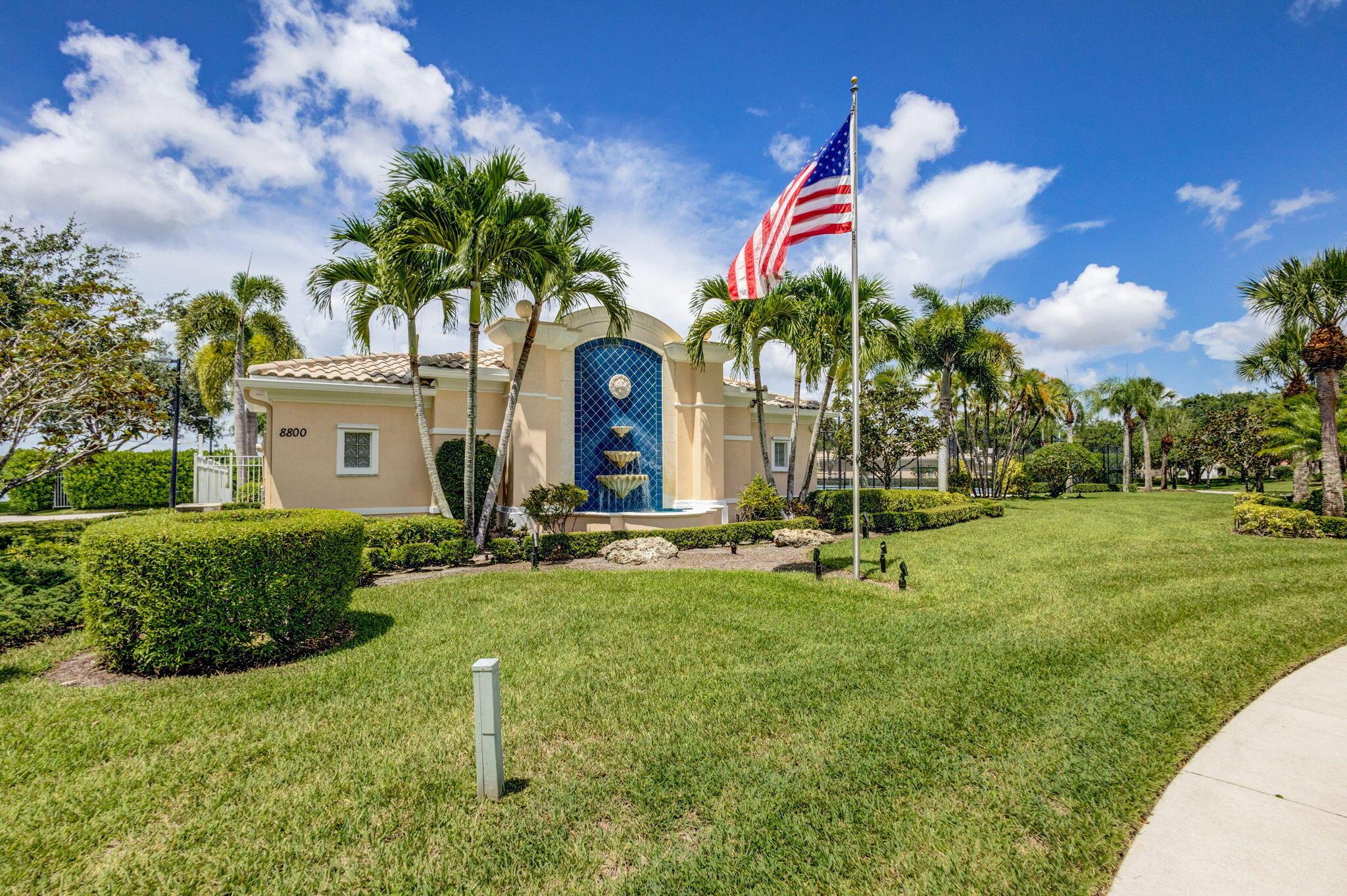 CARLETON OAKS - Residential