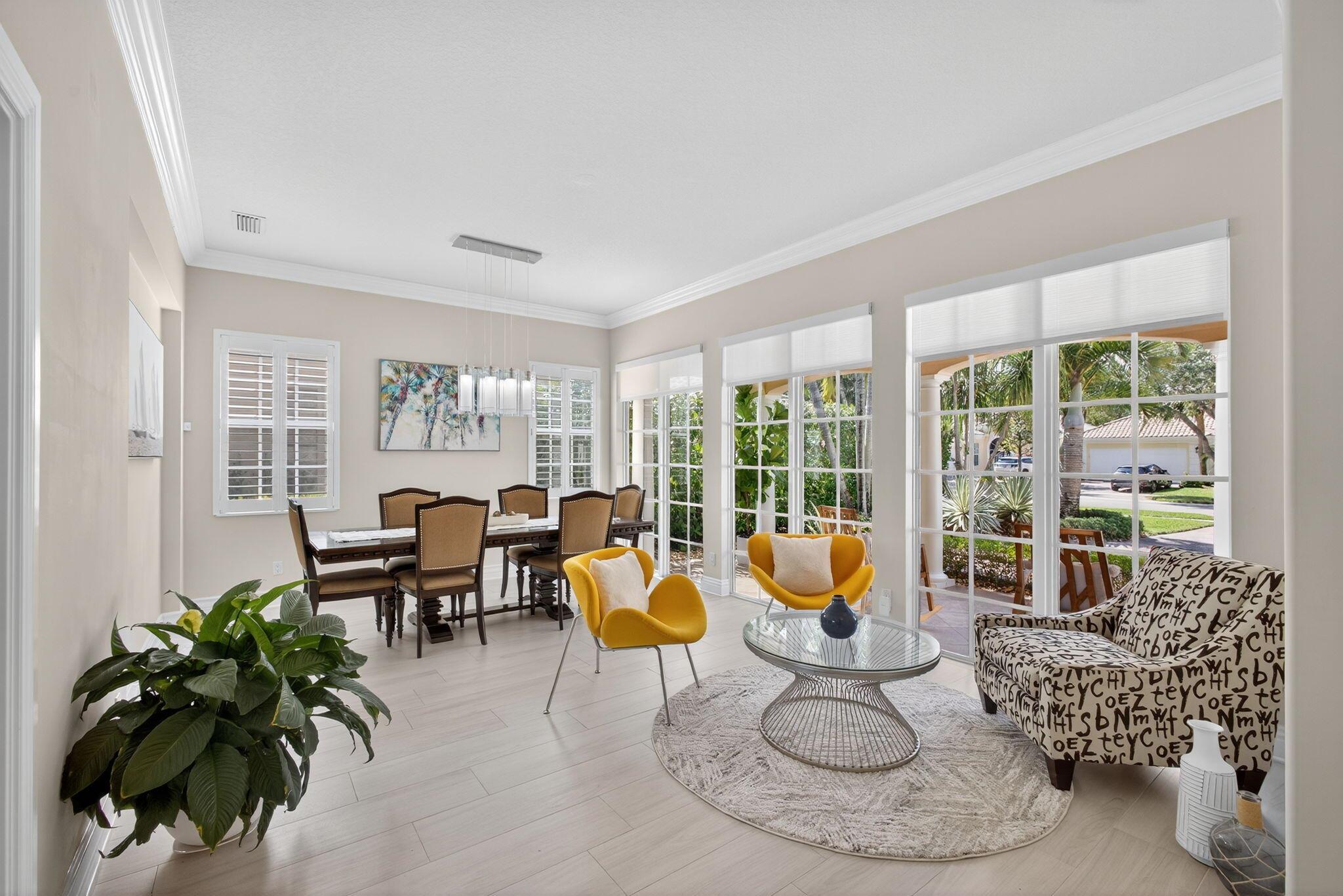 CARLETON OAKS - Residential