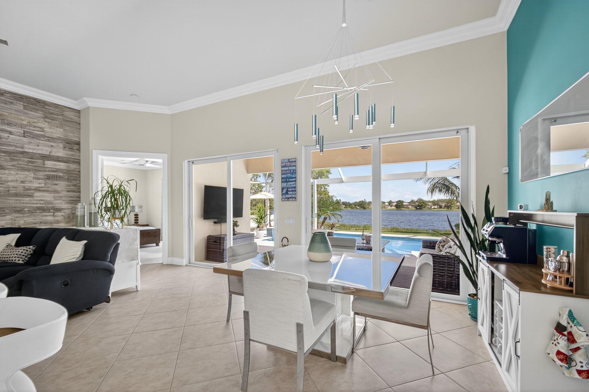 CARLETON OAKS - Residential