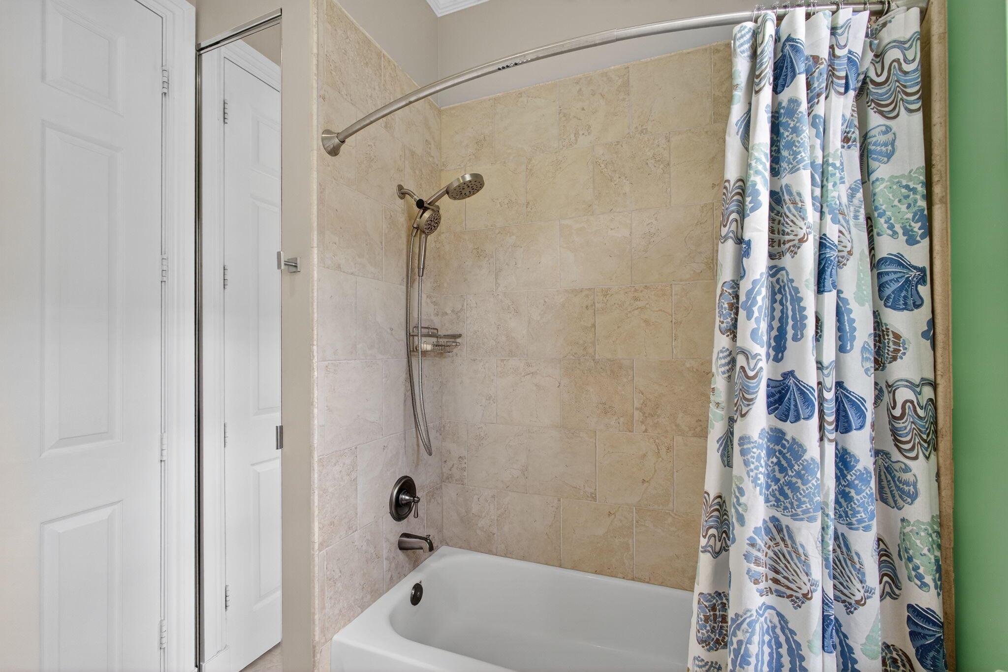 CARLETON OAKS - Residential