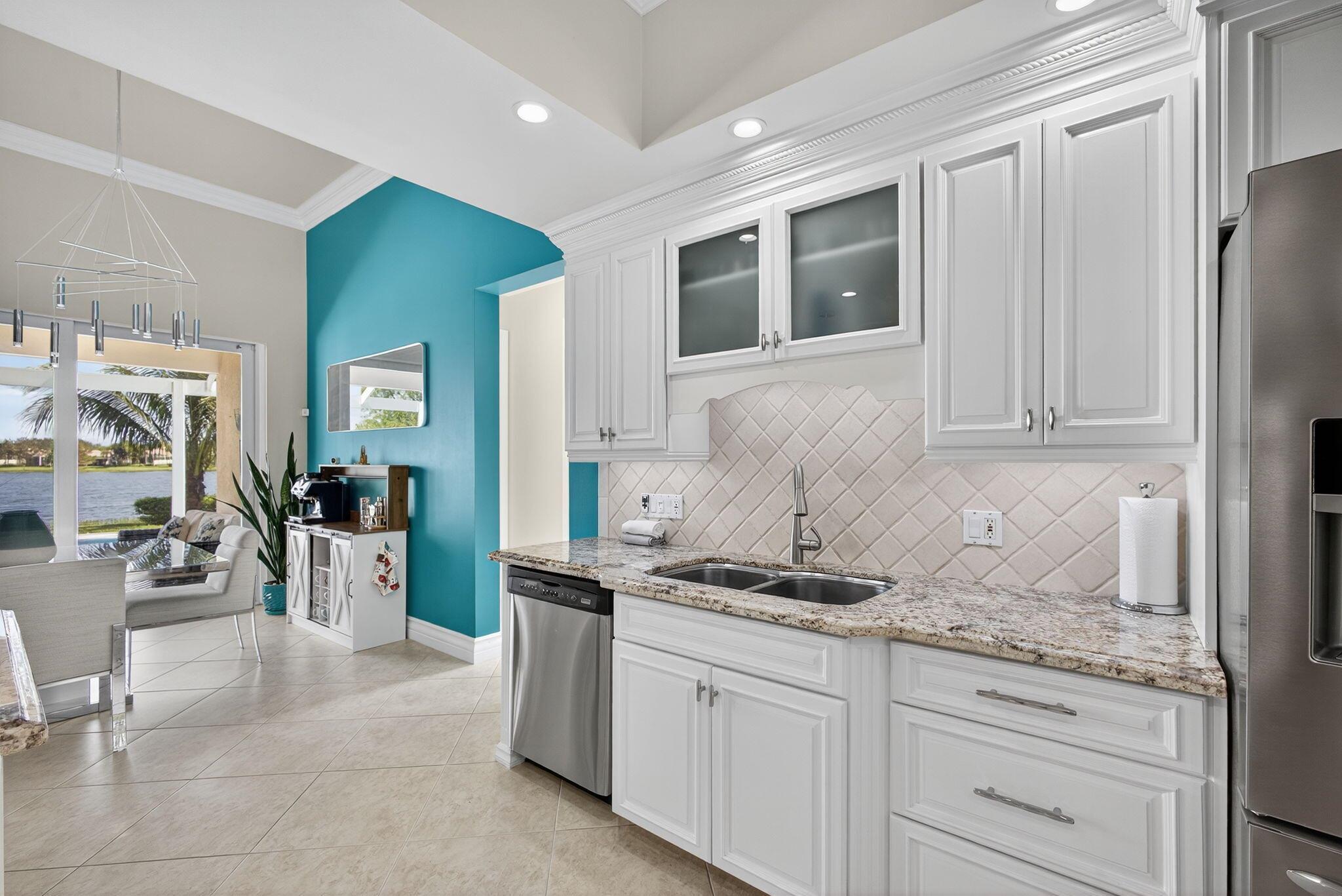 CARLETON OAKS - Residential