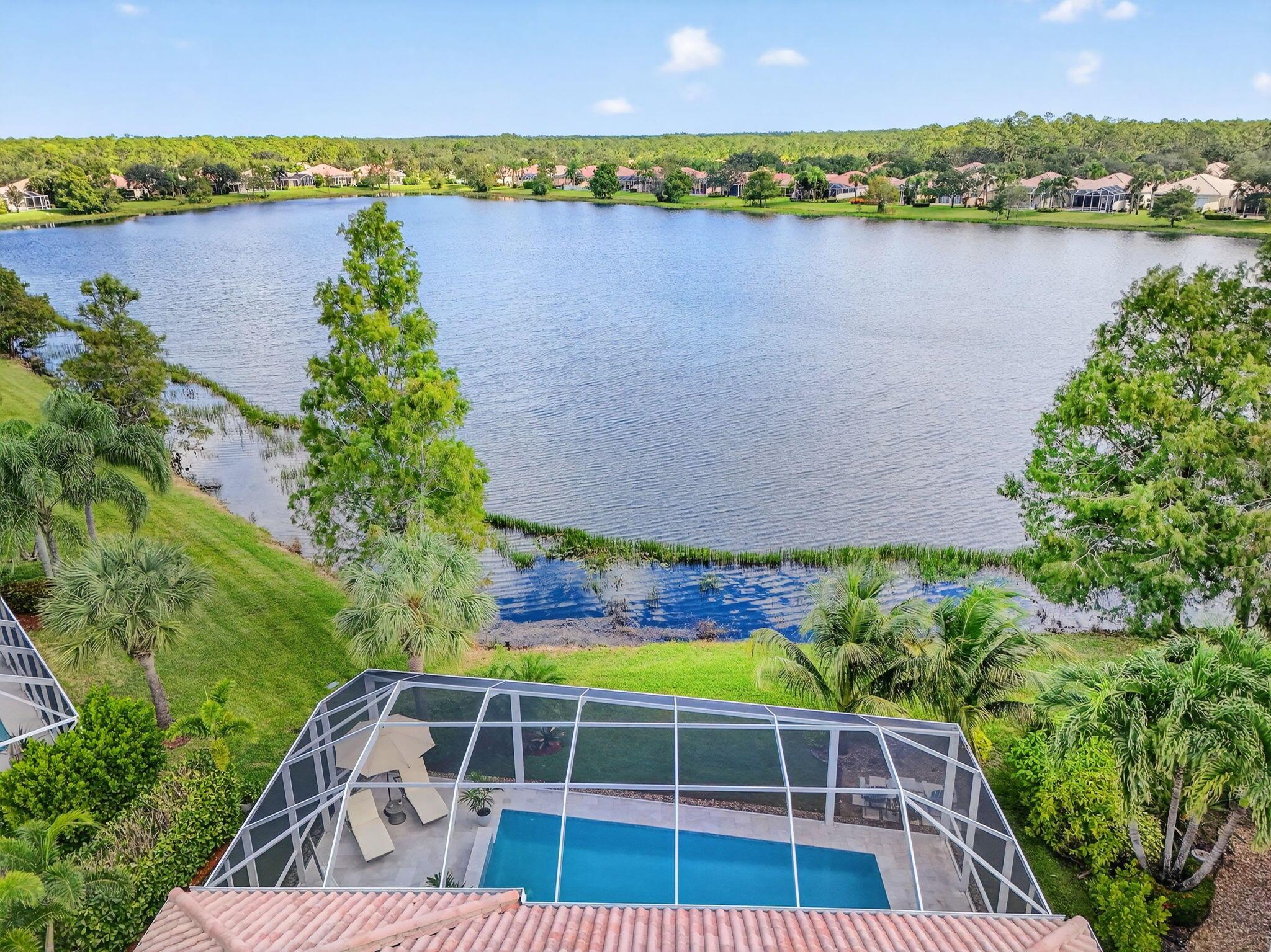 CARLETON OAKS - Residential