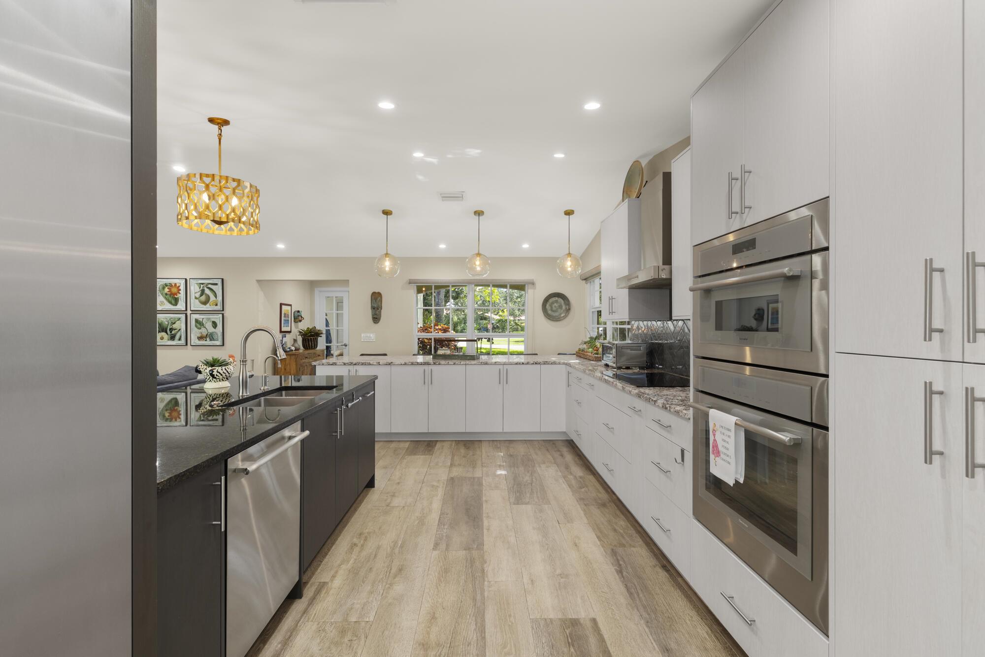 2417 Vista Del Prado Drive