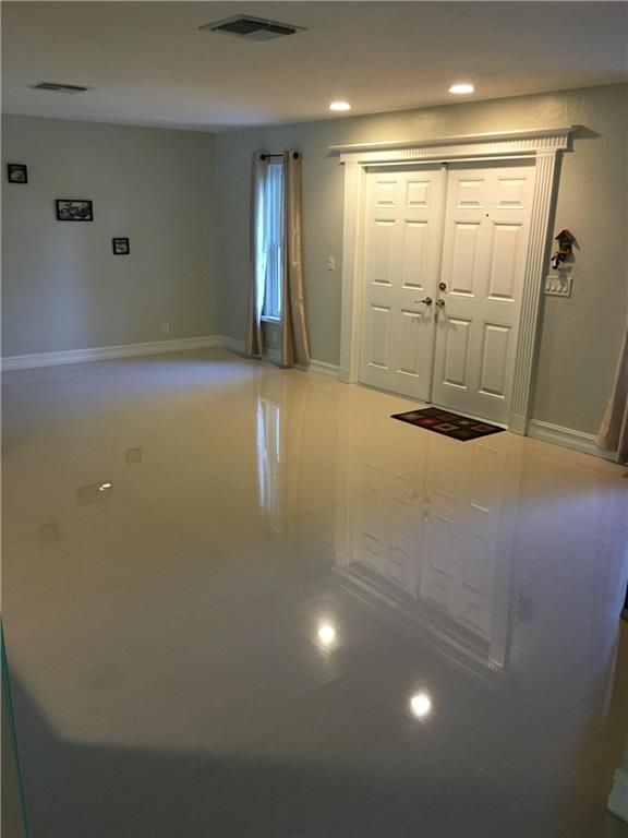 Acreage & Unrec - Residential