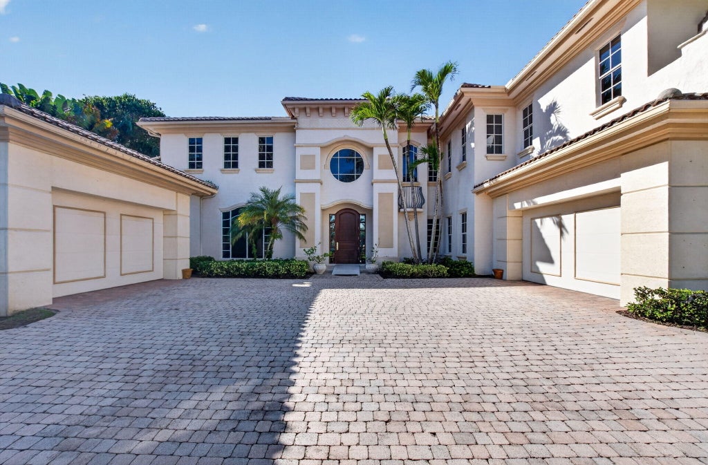 Photo of 7264 Ballantrae Court, Boca Raton, FL 33496 (MLS # B26086583)
