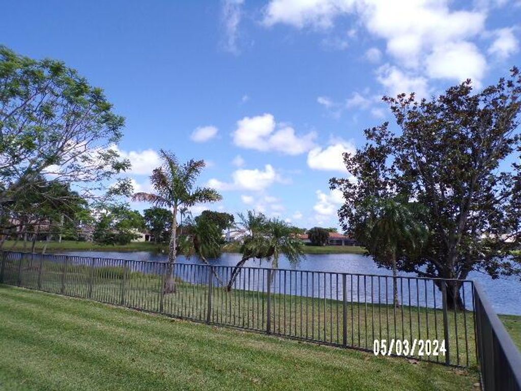 Photo of 2544 SW 23rd Cranbrook Place, Boynton Beach, FL 33436 (MLS # R10991655)