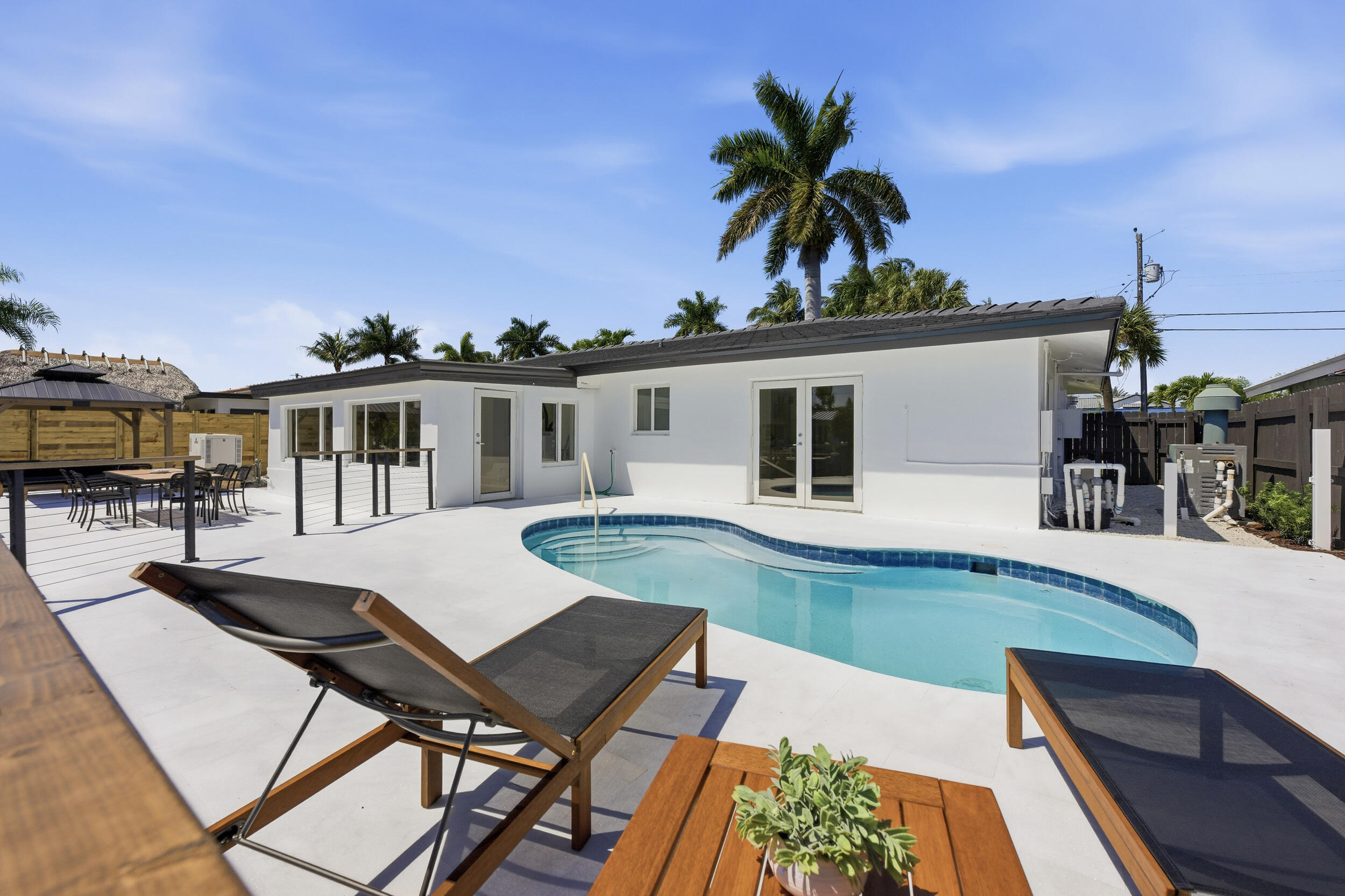 POMPANO ISLES SEC - Residential