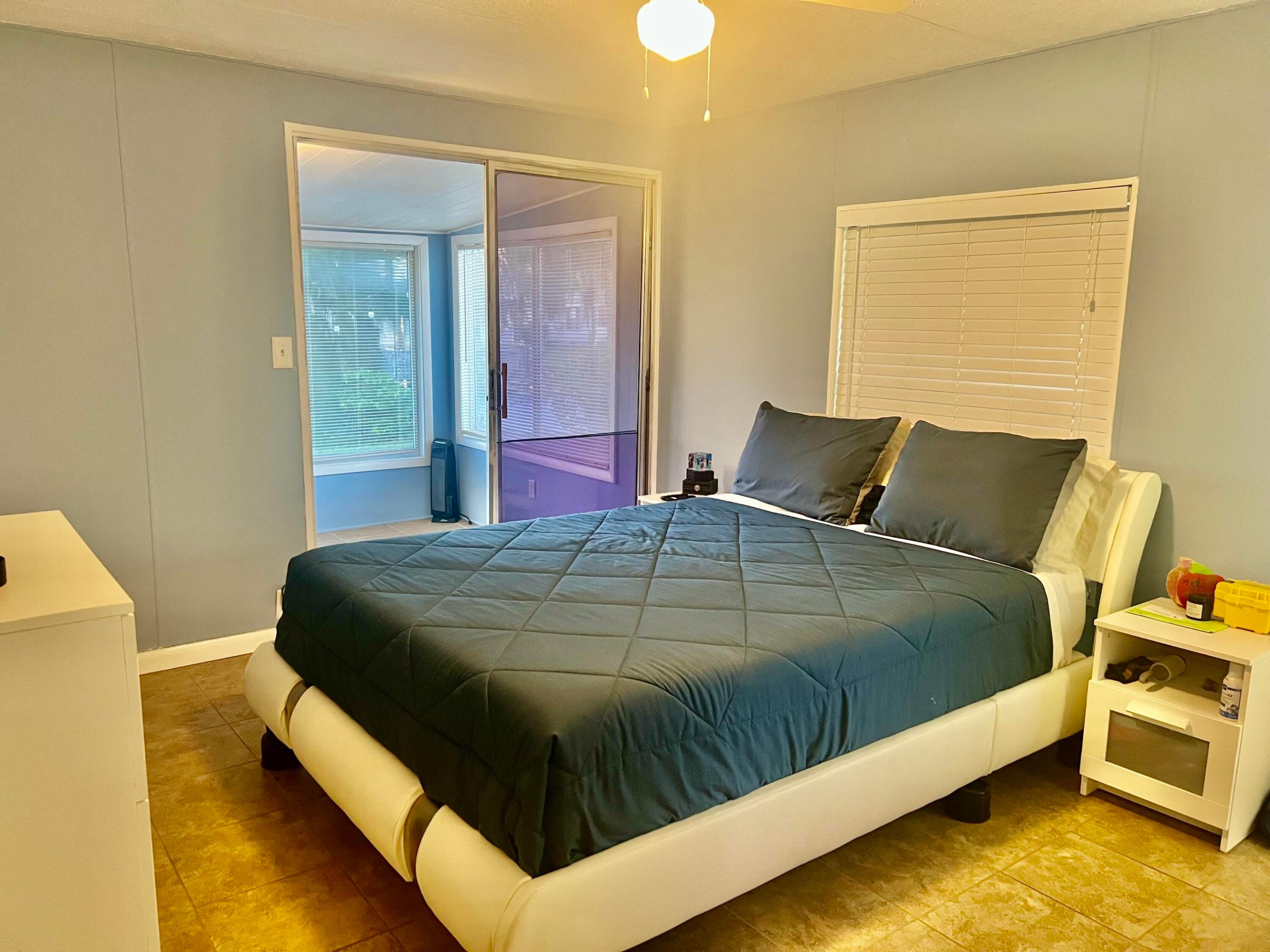 TALLOWWOOD ISLE - Residential