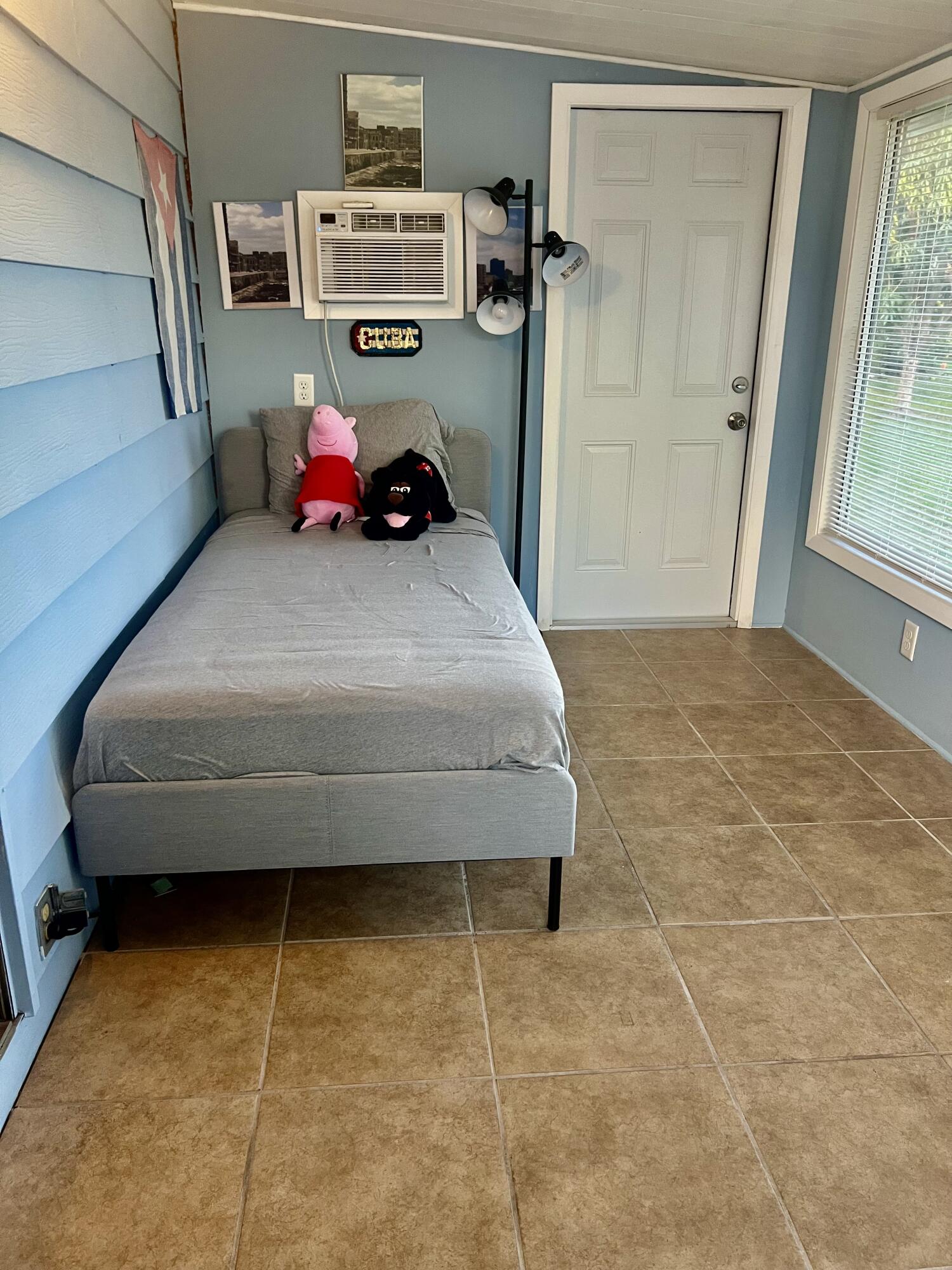 TALLOWWOOD ISLE - Residential