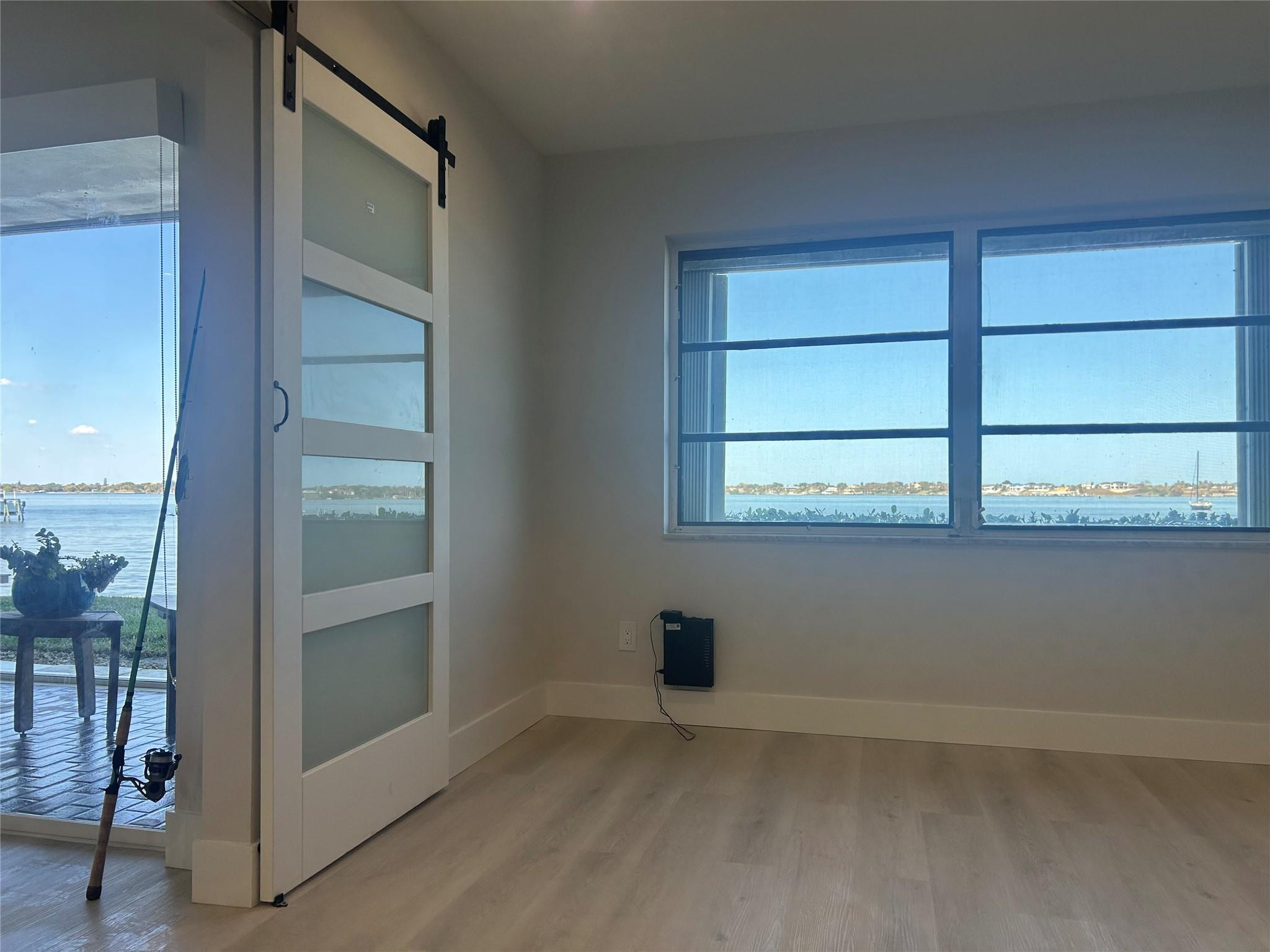 PIERPOINT YACHT CLUB COND - Residential