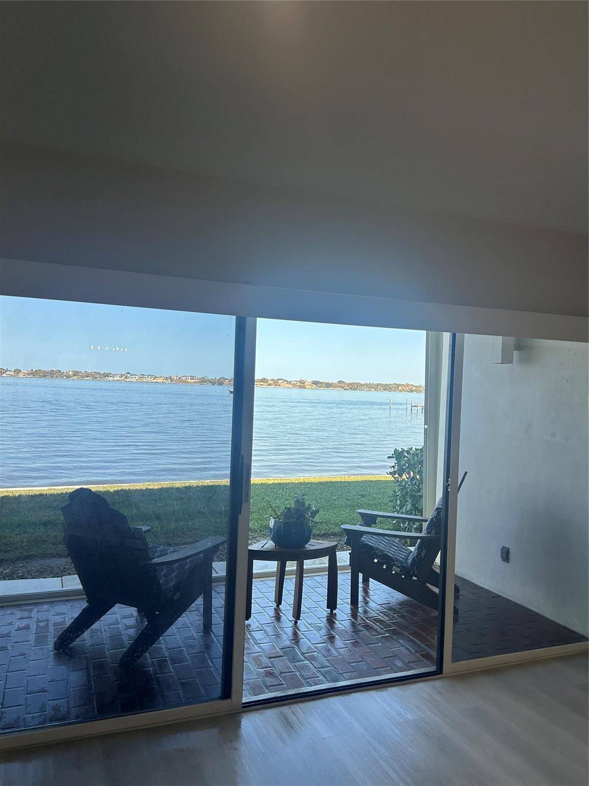 PIERPOINT YACHT CLUB COND - Residential