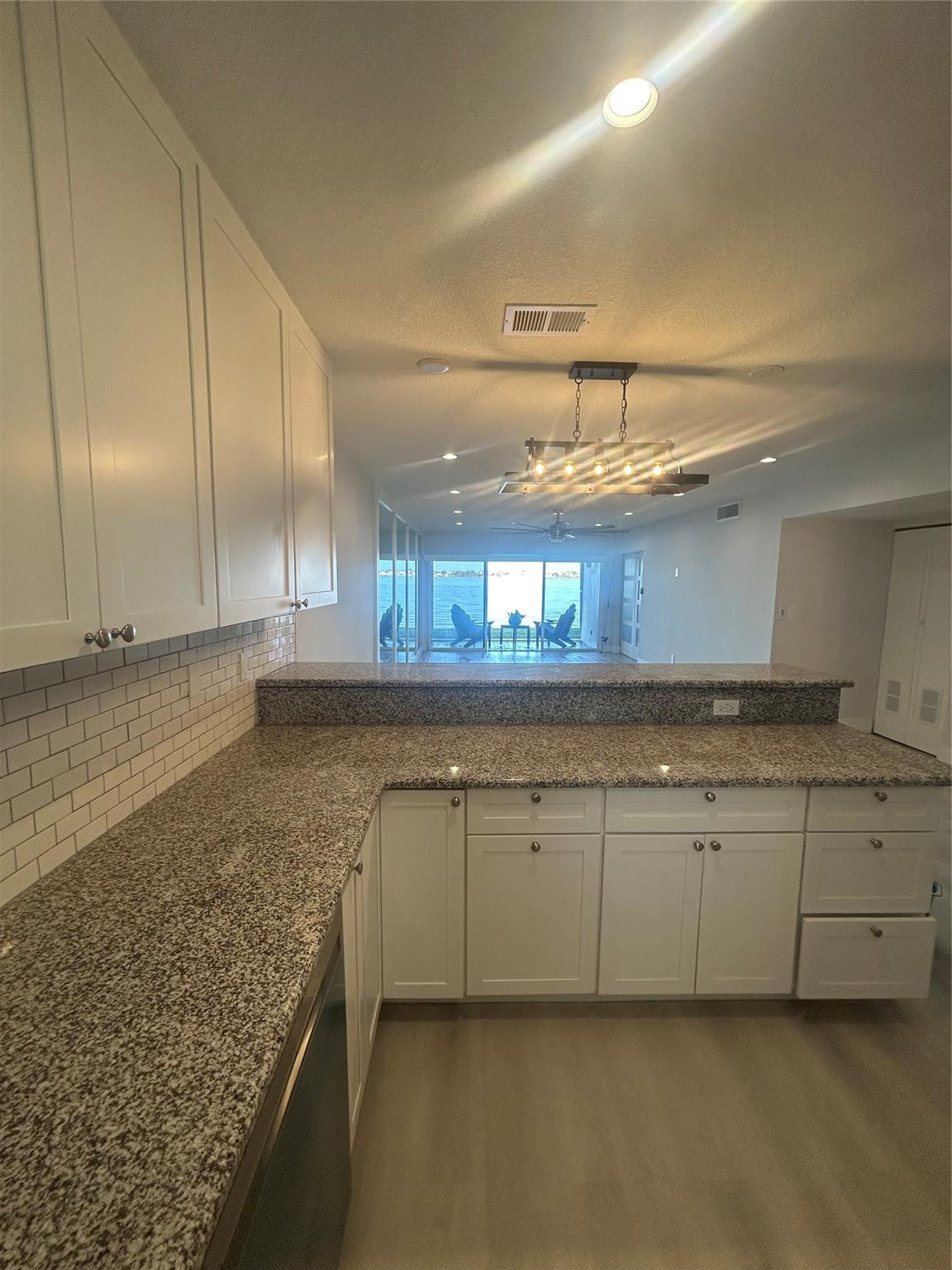 PIERPOINT YACHT CLUB COND - Residential