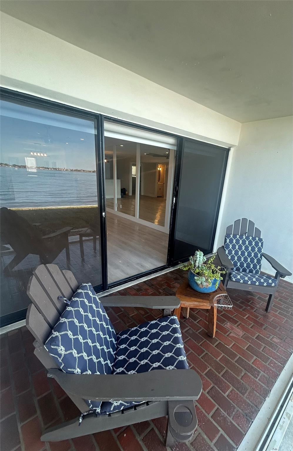 PIERPOINT YACHT CLUB COND - Residential